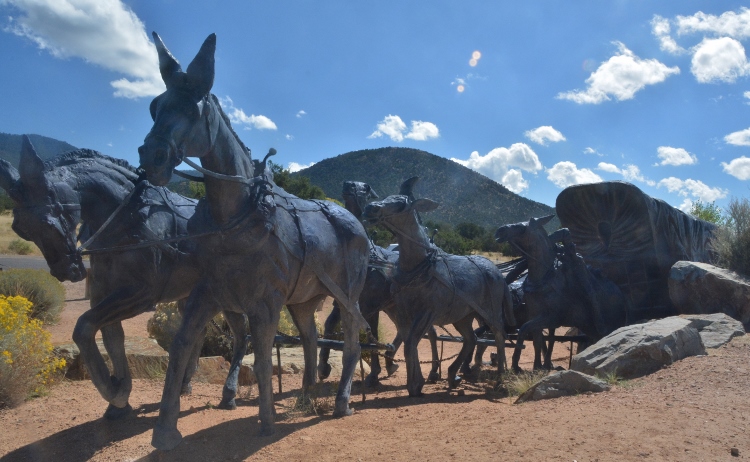 Monument to the Old Santa Fe Trail 